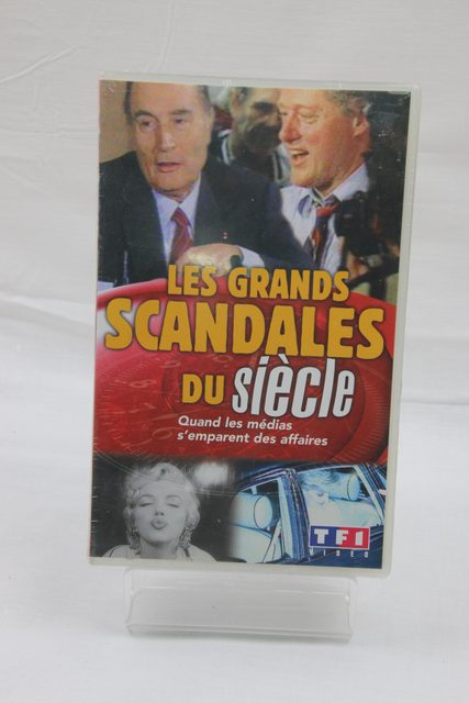 VHS Les grands scandales du siècle TF1