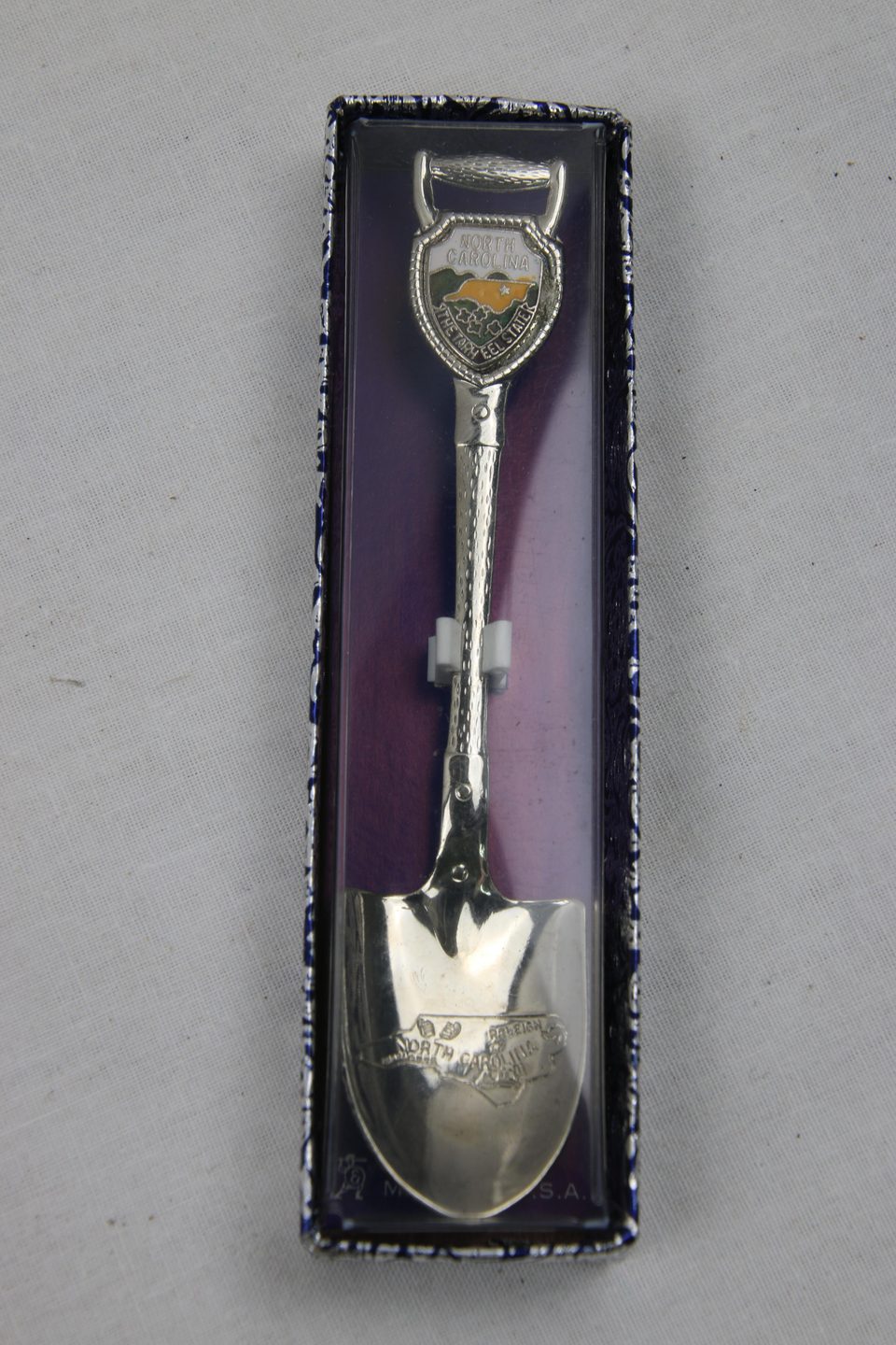 Cuillère pelle souvenir North Carolina avec boîte